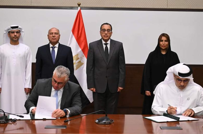 إلى جانب محطتى رورو.. «مجموعة أبوظبي» توقع عقود نهائية لبناء وتشغيل محطات السفن السياحية بموانئ البحر الأحمر