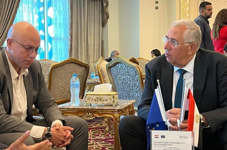 وزير الزراعة يبحث مع شركة هولندية كبرى التعاون في إنتاج وتسويق تقاوي البطاطس