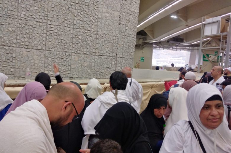 وزيرة التضامن تعلن بدء عودة حجاج الجمعيات الأهلية إلى أرض الوطن .. غدا