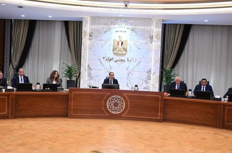رئيس الوزراء: يجب إعداد كوادر من الصفين الثاني والثالث لتولي المسئولية