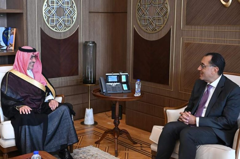 رئيس الوزراء يؤكد تطلع مصر لتطوير أطر التعاون مع السعودية بمختلف المجالات