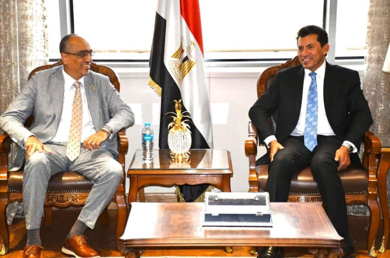 وزير الشباب يبحث مستجدات فعاليات الأقصر عاصمة الثقافة الرياضية العربية