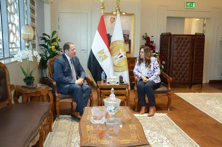 وزيرة التنمية المحلية تشيد بدور مؤسسات المجتمع المدني في تحسين معيشة ملايين المواطنين