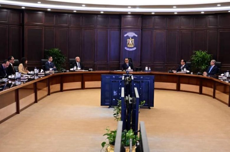 رئيس الوزراء يبحث سبل زيادة حجم استثمارات الشركات اليابانية في مصر