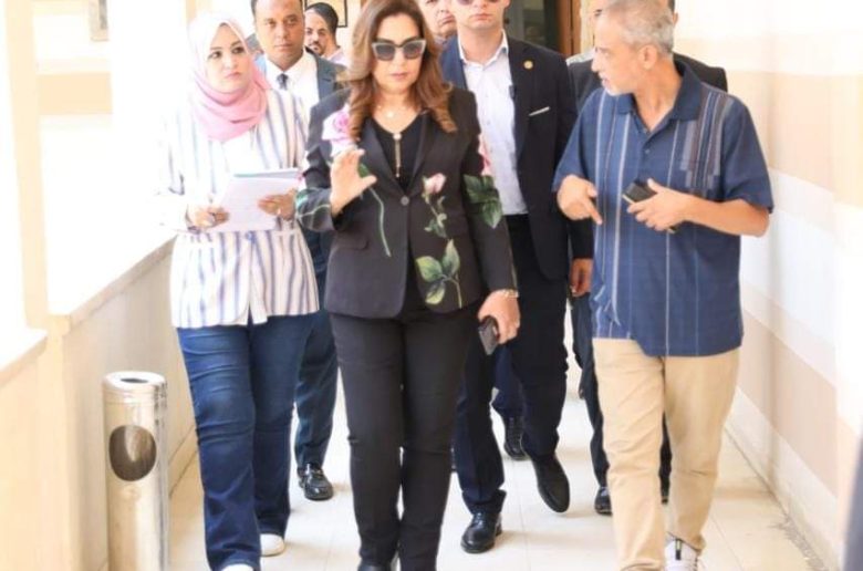 وزيرة التنمية المحلية تتفقد مركز التدريب بسقارة وتوجه بالتحقيق في بعض السلبيات