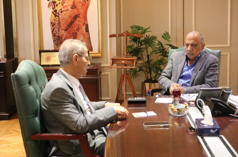 لقاء وزير الكهرباء ورئيس الشركة القابضة للكهرباء