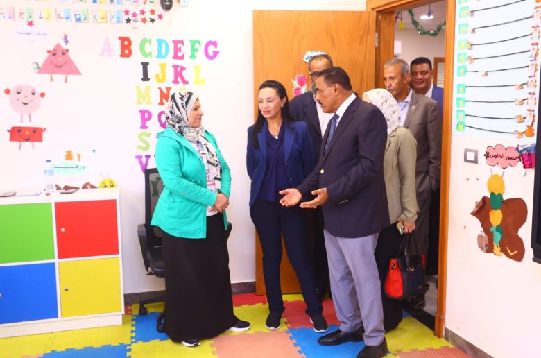 وزيرة التضامن ومحافظ مطروح يتفقدان مجمع «تحيا مصر» للخدمات الحكومية بالعلمين