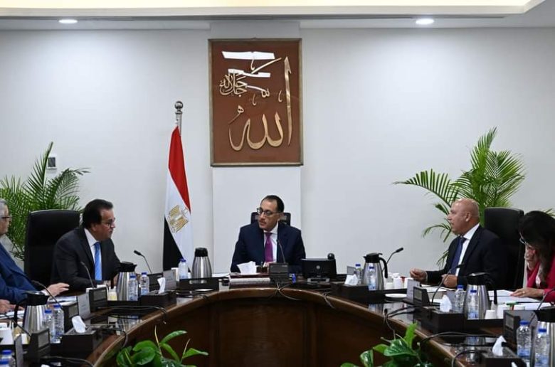 رئيس الوزراء يتابع إجراءات حوكمة «توزيع ألبان الأطفال المدعمة» وسبل زيادة الإنتاج