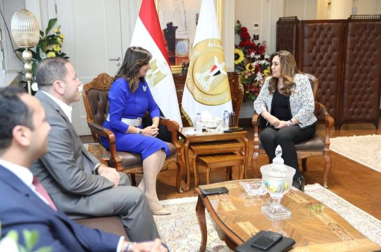 وزيرة التنمية المحلية تستقبل رئيس الأمانة الفنية للتحالف الوطني للعمل الأهلي
