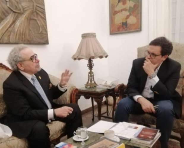 وزير الثقافة يبحث سبل تعزيز التعاون مع رئيس اتحاد الكتاب