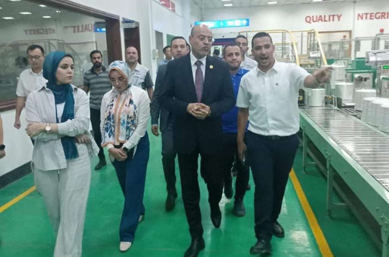 وزير العمل: القيادة السياسية حريصة على تشجيع الاستثمار وتوفير فُرص العمل