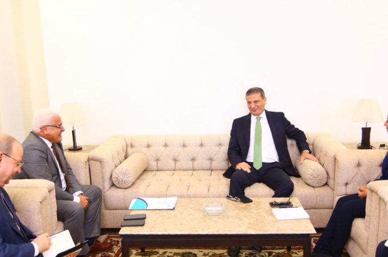 وزيرا التضامن والزراعة يبحثان مد مظلة الحماية لأصحاب الحيازات الزراعية الصغيرة