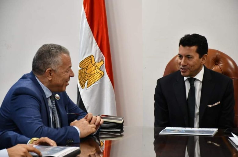 وزير الشباب يلتقي أعضاء التحالف الدولي للمصريين بالخارج 