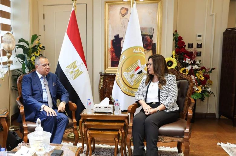 وزيرة التنمية المحلية تبحث مع محافظ جنوب سيناء تنفيذ المشروعات الخدمية والتنموية