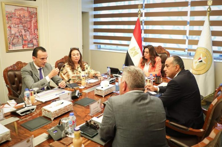 وزيرة التنمية المحلية تتابع مع «الهابيتات » تحضيرات استضافة مصر للمنتدى الحضري العالمي
