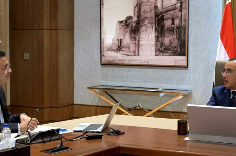 رئيس الوزراء يتابع موقف توافر السلع في الأسواق وأرصدتها الاستراتيجية