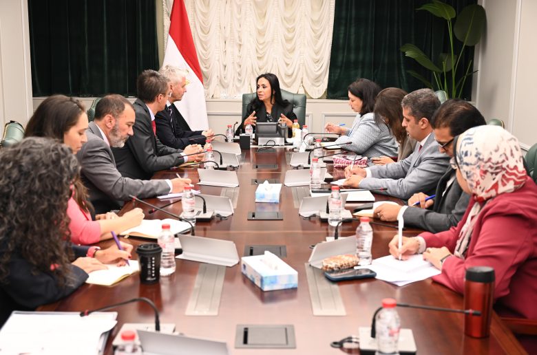وزيرة التضامن تجتمع مع أعضاء بعثة البنك الدولي لبرامج الحماية الاجتماعية