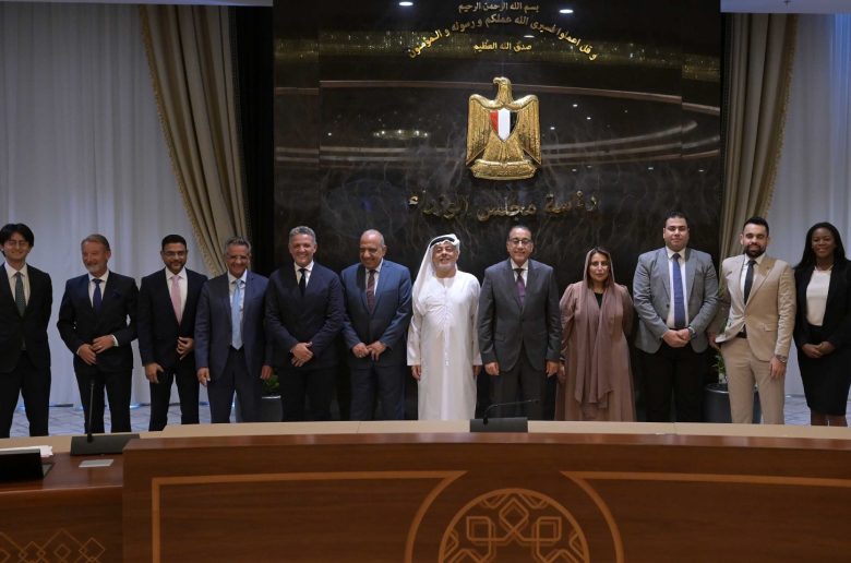 جانب من مراسم التوقيع