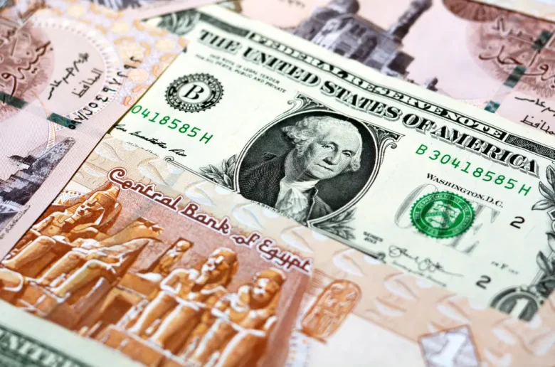 توقعات سعر الجنيه أمام الدولار