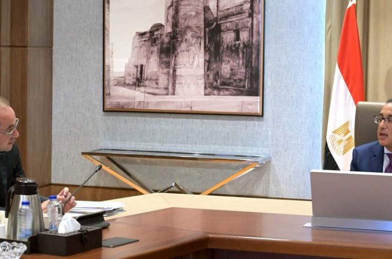 رئيس الوزراء يستعرض مع وزير المالية عددا من ملفات العمل