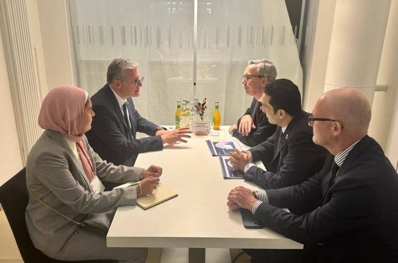 جانب من الاجتماع