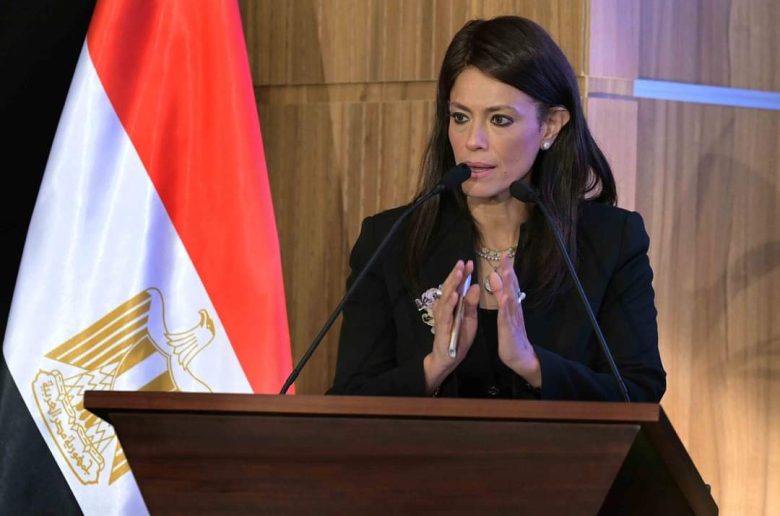 وزيرة التخطيط: تحفيز الاستثمارات الخاصة بقطاع الطاقة المتجددة للتحول للاقتصاد الأخضر