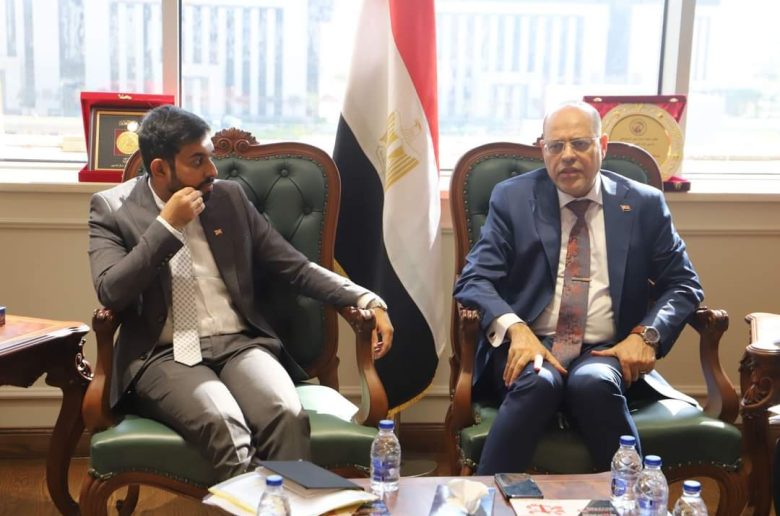 وزير العمل: الرئيس السيسي يوجه بتشجيع الاستثمار لدعم خطط التنمية