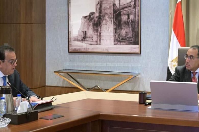 رئيس الوزراء يتابع إجراءات تطبيق المرحلة الثانية من منظومة التأمين الصحي الشامل