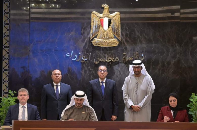 رئيس الوزراء يشهد توقيع مذكرة تفاهم لإنشاء مصنع لتخزين البطاريات باستثمارات 12 مليون دولار