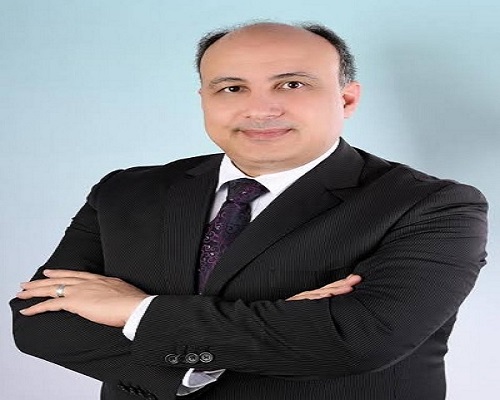 الدكتور هشام رمضان العضو المنتدب لشركة قناة السويس لتأمينات الحياة