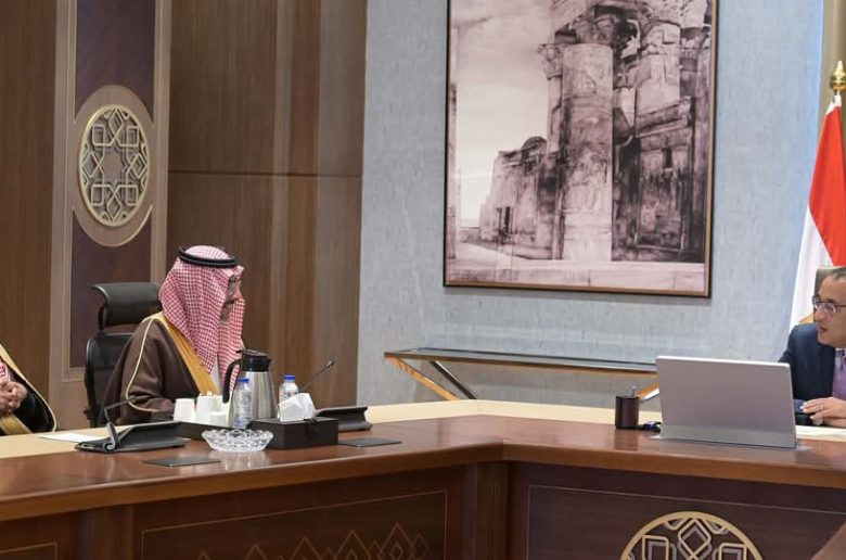 رئيس الوزراء: مصر لديها العديد من الفرص الاستثمارية الواعدة في قطاع الصناعة