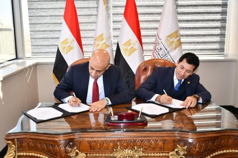 وزيرا الشباب والتعليم يوقعان بروتوكول تعاون بين الوزارتين 