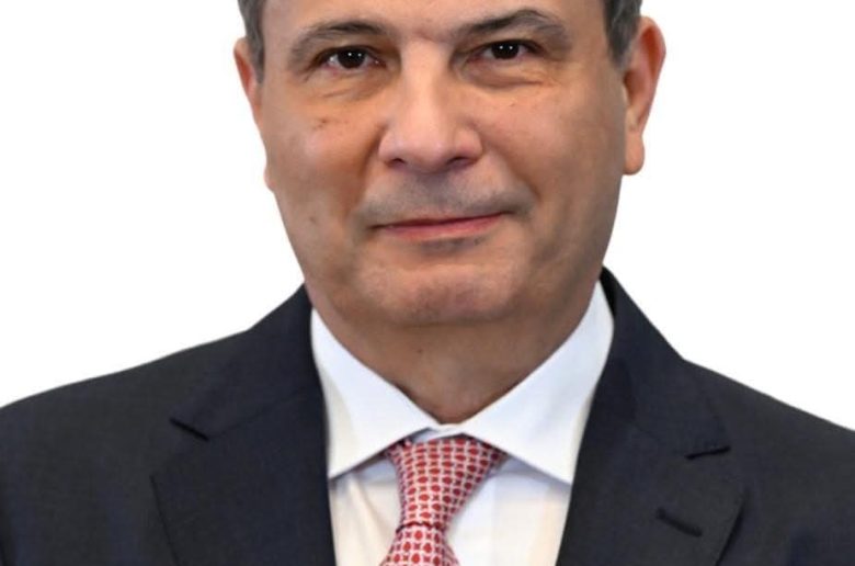 علاء فاروق وزير الزراعة واستصلاح الأراضي