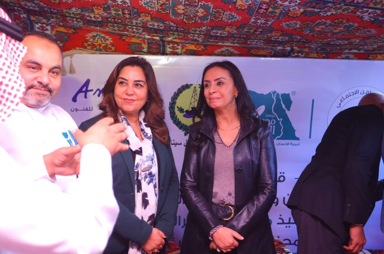 وزيرتا التضامن والتنمية المحلية تفتتحان محطة لتحلية المياه بمركز الشيخ زويد