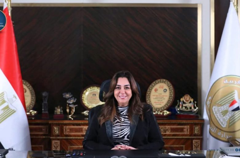 وزيرة التنمية المحلية: تطوير 312 مركز تكنولوجي ثابت فى 27 محافظة