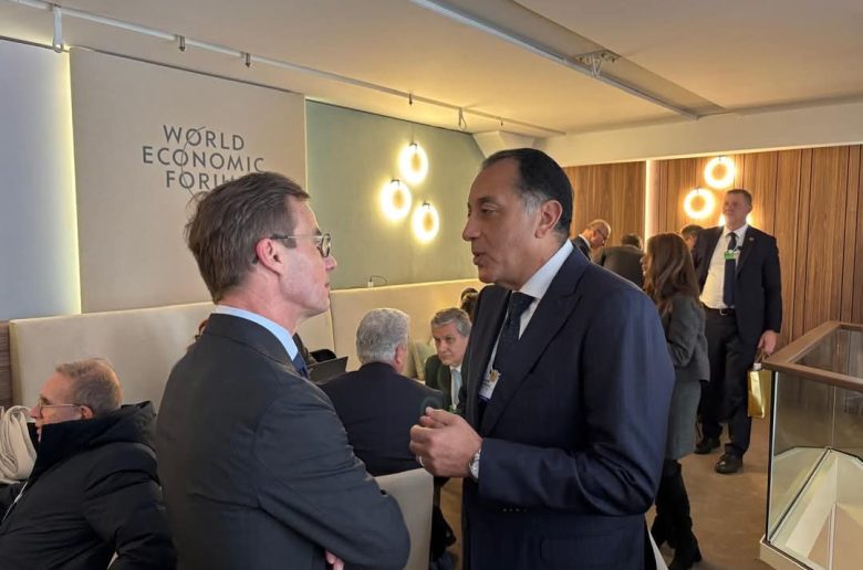 رئيس الوزراء يؤكد استمرار الجهود المصرية لمتابعة تنفيذ اتفاق وقف إطلاق النار