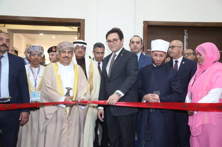 وزير الثقافة يفتتح الدورة الـ56 لمعرض القاهرة الدولي للكتاب