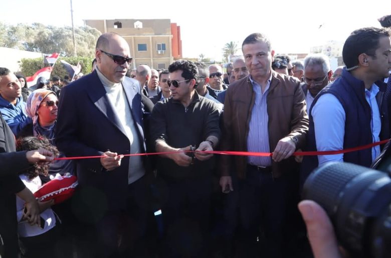 وزراء الشباب والزراعة والعمل يتفقدون  مركز شباب الفتح بمدينة رأس غارب