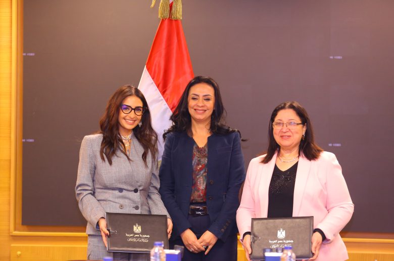 وزيرة التضامن الاجتماعي تشهد توقيع بروتوكول تعاون مع مؤسسة ساويرس للتنمية