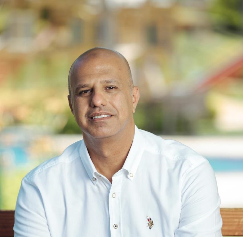 مصطفى مدحت، الرئيس التنفيذي لشركة نايس دير