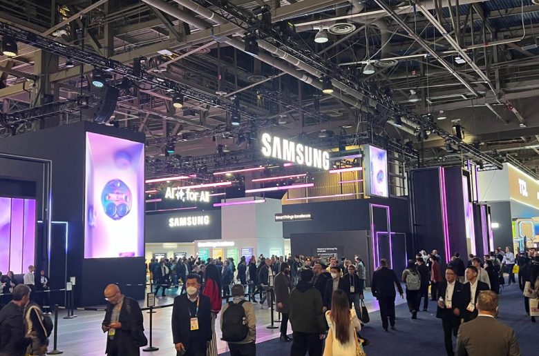 جناح شركة سامسونج بالمعرض