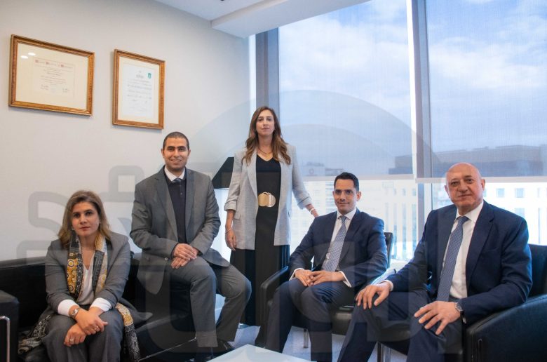 مائدة مستديرة مع قيادات المكتب.. «بيكر مكنزي»