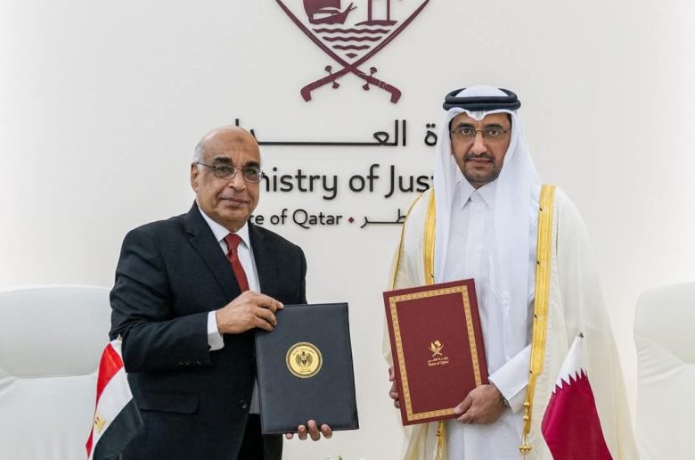 مصر وقطر توقعان مذكرة تفاهم للتعاون في مجال العدالة والقانون 