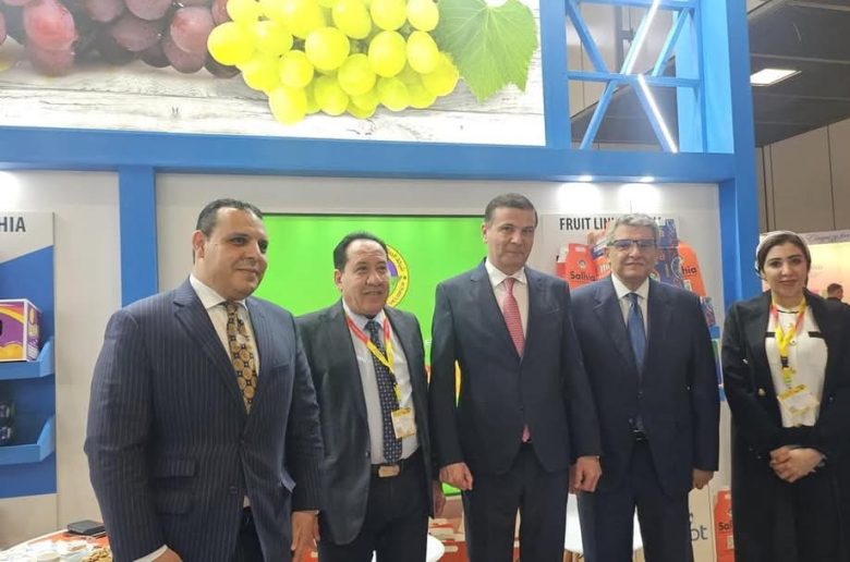 وزير الزراعة: الحكومة توفر كافة أشكال الدعم والتسهيلات للمزارعين والمصدرين الزراعيين