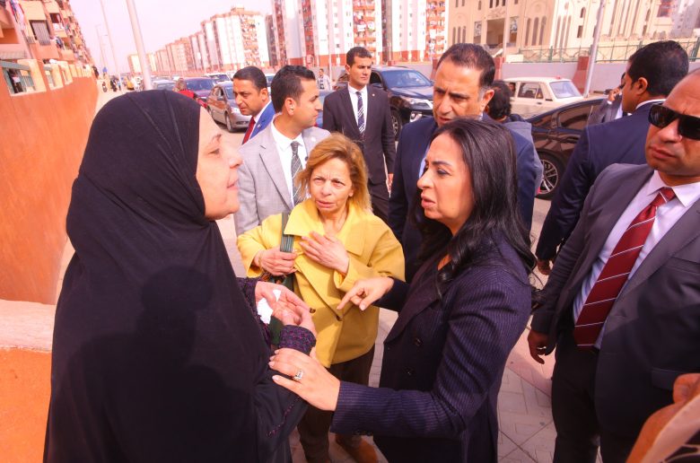 وزيرة التضامن تجري جولة مفاجئة لعدد من الوحدات الاجتماعية بالقاهرة