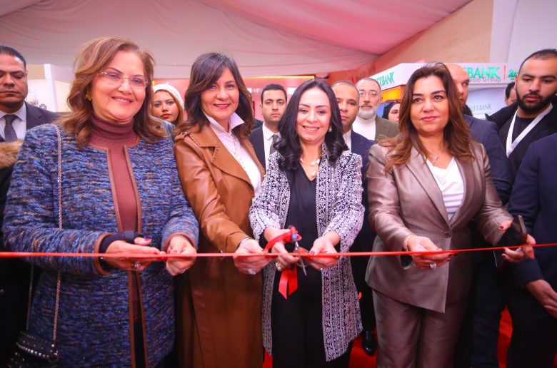 وزيرة التضامن تفتتح معرض «ديارنا للحرف اليدوية والتراثية» بمشاركة 400 عارض