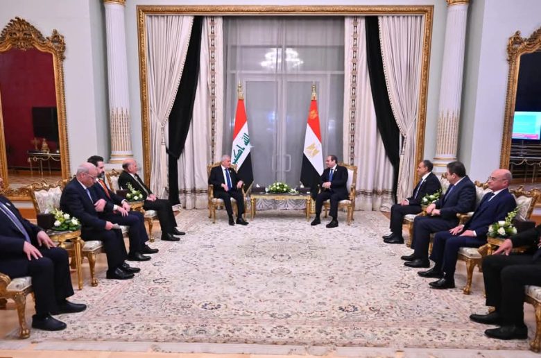 الرئيس السيسي يشدد على استعداد مصر للانخراط في جهود التنمية بالعراق