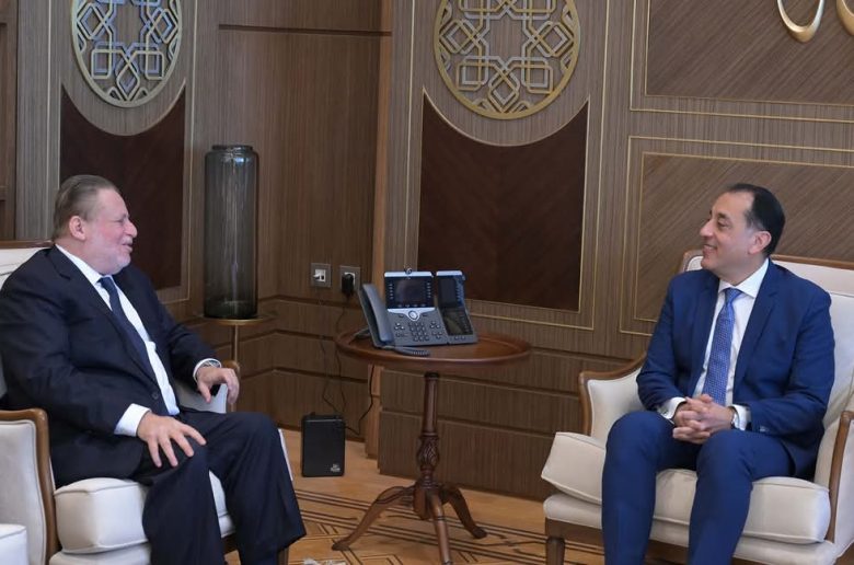 الحكومة: احتياطيات البلاد من النقد الأجنبي متوافرة عند مستويات مطمئنة للغاية