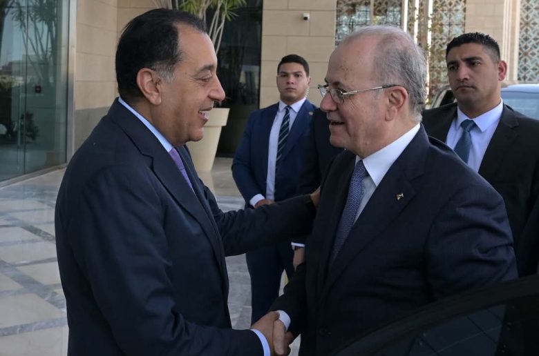 رئيس الوزراء: يؤكد دعم مصر الثابت للأشقاء الفلسطينيين وجهود إعادة إعمار غزة