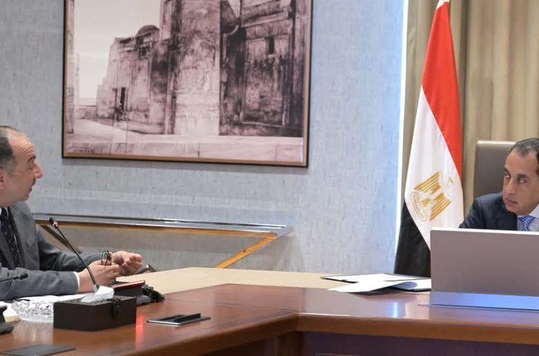 رئيس الوزراء يستعرض خطوات واجراءات الاستغلال الأمثل لمبني قصر القطن بالإسكندرية